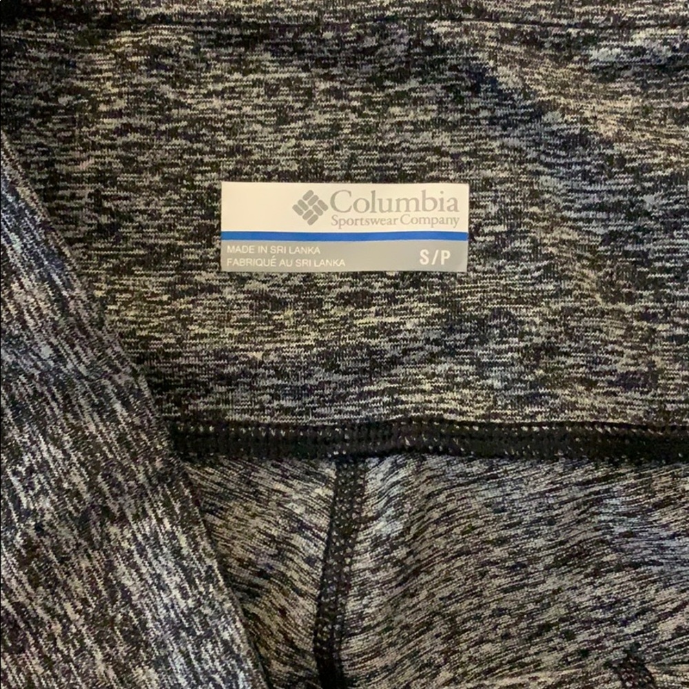 Columbia athletic leggings, used once. Size S